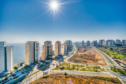 Apartamento Sunny Side 3br W/ View, Parking, Pool & Gym