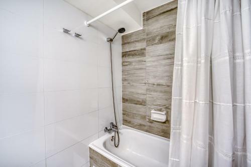 Apartamento Sunny Side 3br W/ View, Parking, Pool & Gym