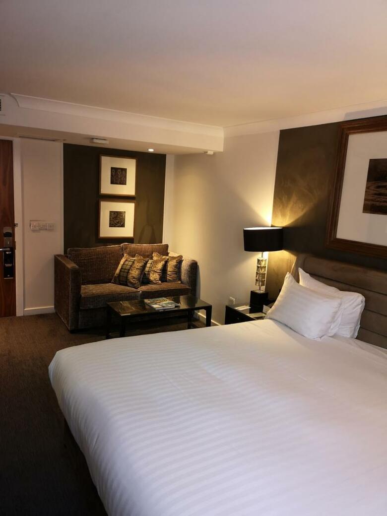 The Landmark Hotel And Leisure Club