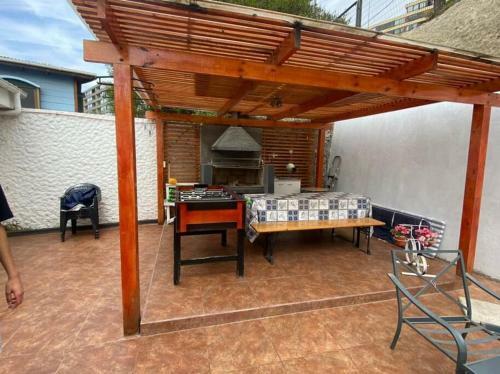 Agradable Casa En Vi�a Con Terraza Y Gran Quincho