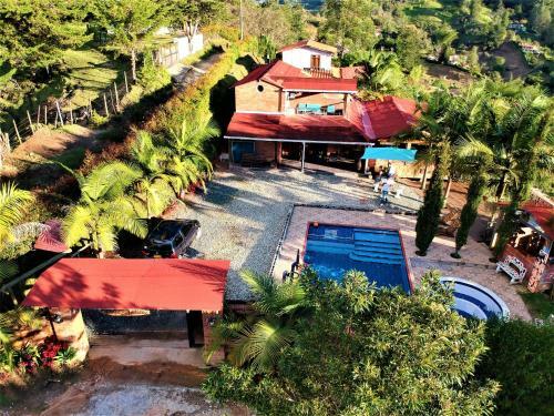 Beatiful Place El Pe�ol