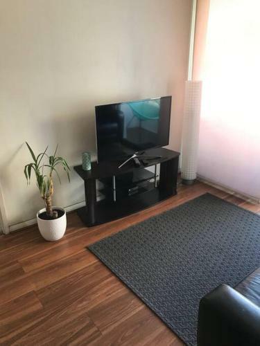 Apartamento Parque Bustamante, Metro Irarr�zaval, Free Parking