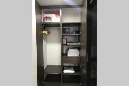 C�modo Apartaestudio Entero, Completamente Dotado Y Bien Ubicado