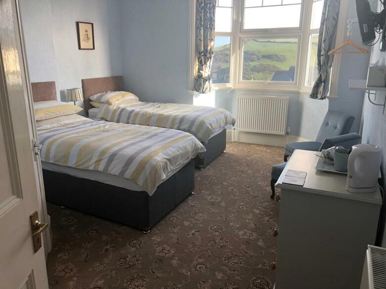 Hostal Varley House