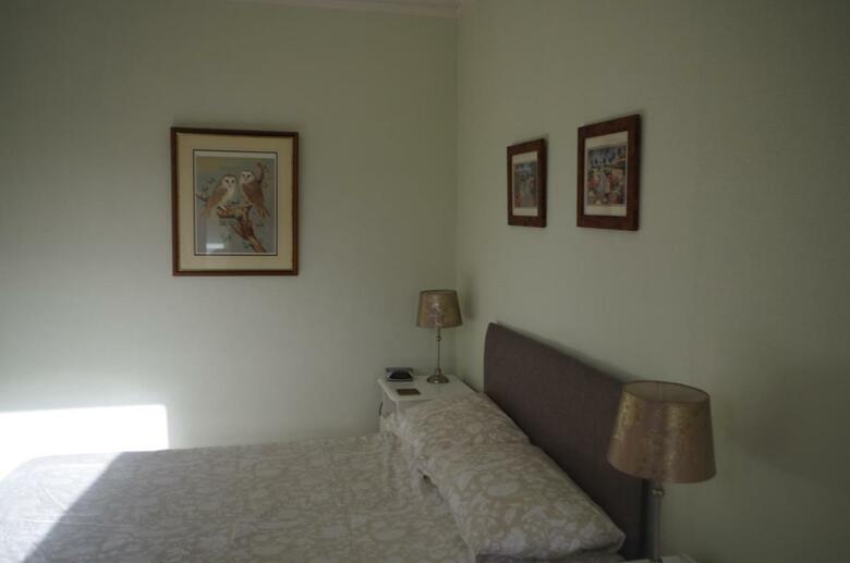 Hostal Varley House