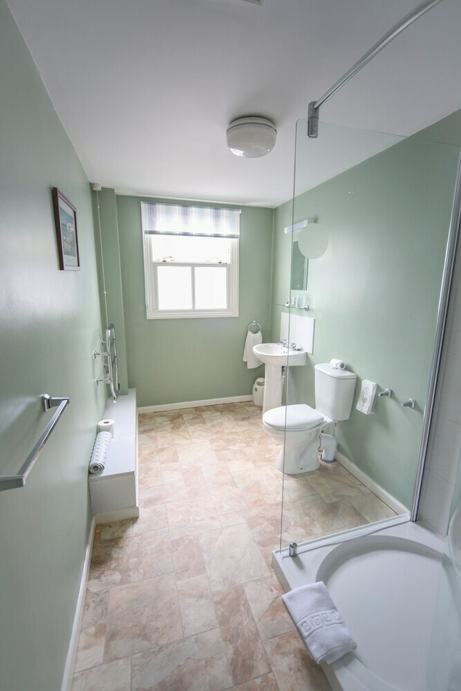 Bed & Breakfast Laston House