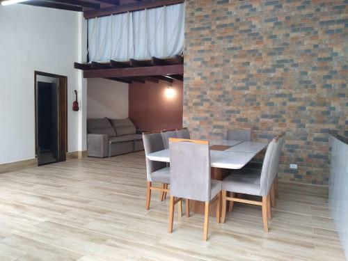 Casa de Praia Em Condom�nio Fechado.