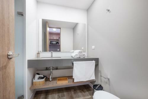 Apartamentos Go Living & Suites By Housy Host