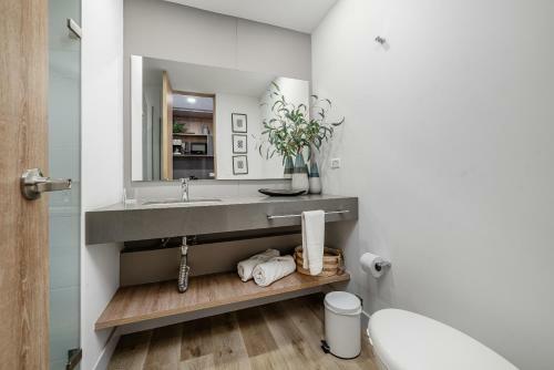 Apartamentos Go Living & Suites By Housy Host