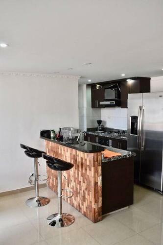 Apartamento Amoblado En Los Colores Cerca A Todo