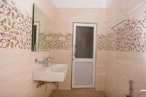 Hostal Kings Kingdom Villa