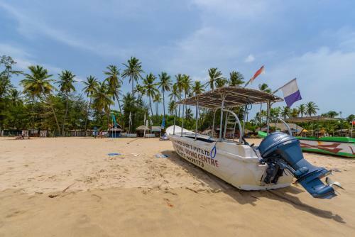 Hotel Divinguru Beach Resort