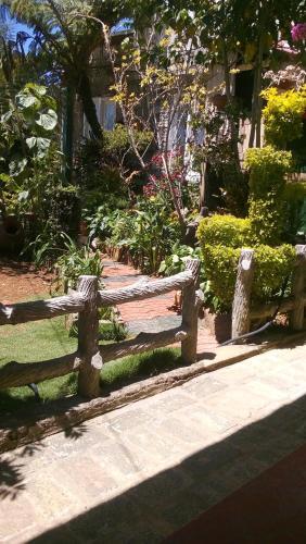 Hostal Redwood Homestay