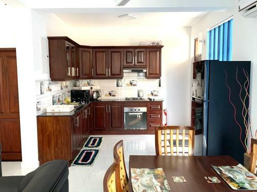 Hostal Royal City Inn