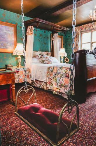 Hundred House Hotel