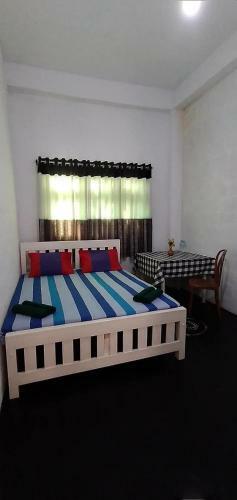 Hostal White House Hotel
