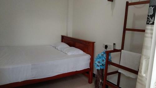 Hostal Didula White House