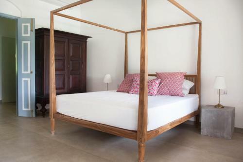 Six Bedroom Eco Chic Villa - Weligama