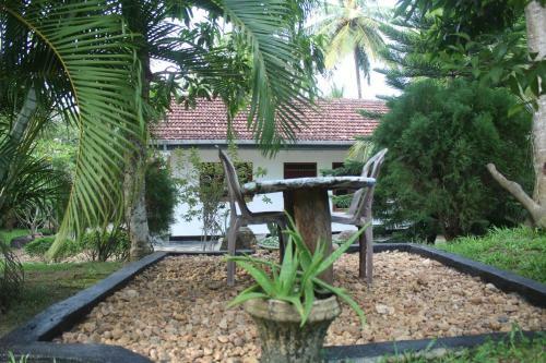 Hostal Green Pebbles Villa