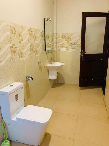 Hostal La Sirena Resort