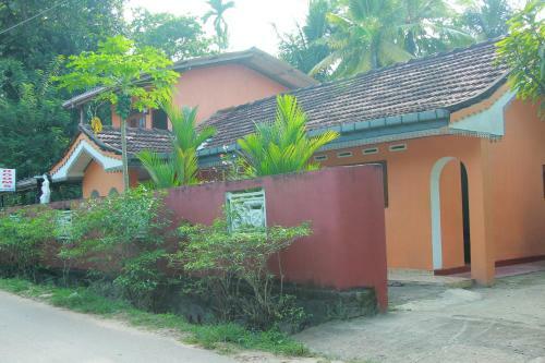 Hostal Sri Kumari Guest Room