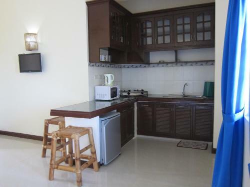 Hostal Squares Beachside Apartments
