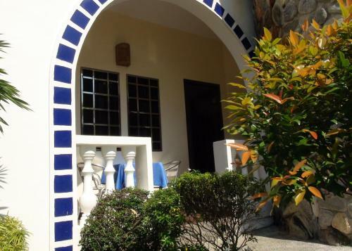 Hostal Squares Beachside Apartments