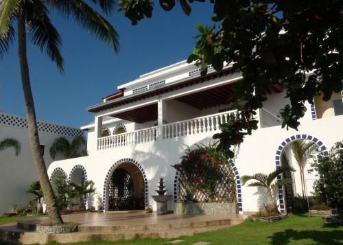 Hostal Squares Beachside Apartments