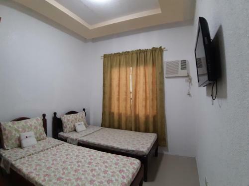 Hotel Oyo 684 Cecilia's Inn