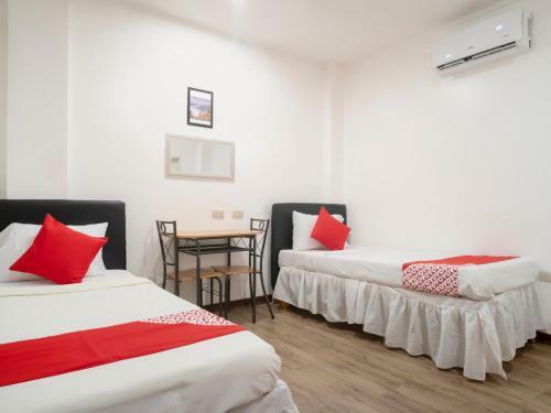 Hotel Vaccinated Staff - Oyo 552 Vines Ape Nap Hostel