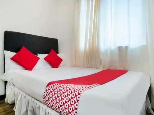 Hotel Vaccinated Staff - Oyo 552 Vines Ape Nap Hostel