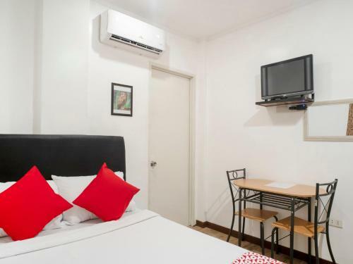 Hotel Vaccinated Staff - Oyo 552 Vines Ape Nap Hostel
