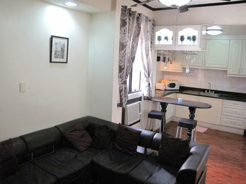 Apartamento Makati Suites At Travelers Inn