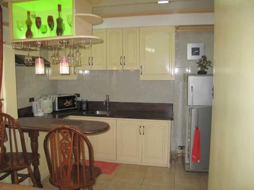 Apartamento Makati Suites At Travelers Inn