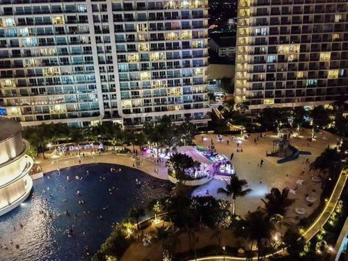 Apartamentos John's Azure Wavepool Near Airport
