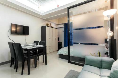 Jen's Paranaque City Apartment