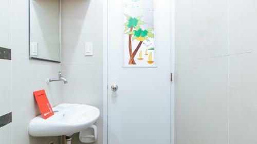 Reddoorz Caa Road Las Pinas