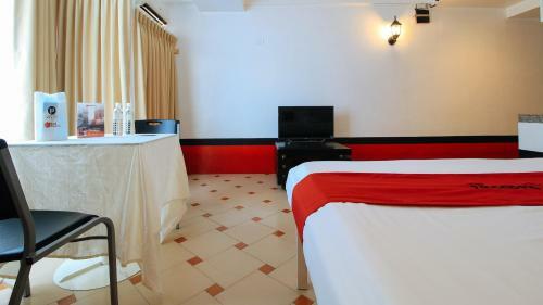 Hotel Reddoorz The Providence Tower - Vaccinated Staff