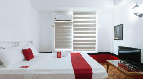 Hotel Reddoorz The Providence Tower - Vaccinated Staff