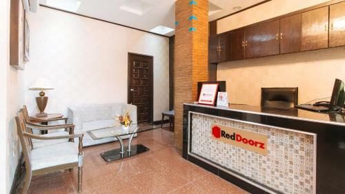 Hotel Reddoorz Canley Residential