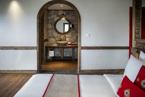 Hotel Sapa Catcat Hills Resort & Spa