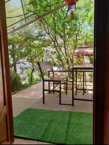 Bed & Breakfast Dang Khoa Lake View Homestay