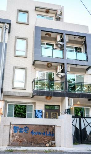 Bed & Breakfast Liyar House