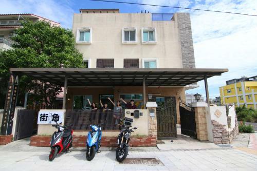 Corner No50 Hostel