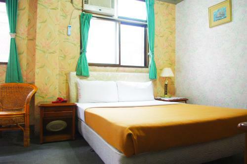 Hostal Uni Hotel