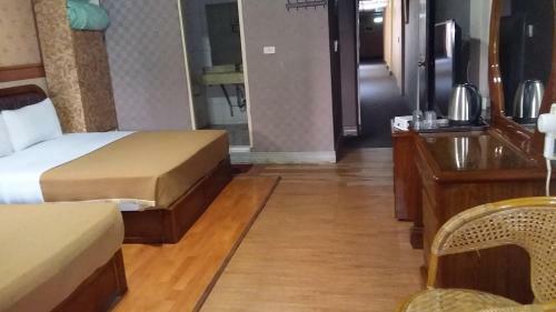 Hostal Uni Hotel