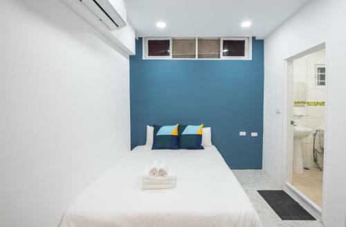 Bird Series Hostel
