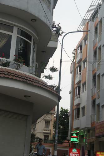 Sai Gon River Hotel