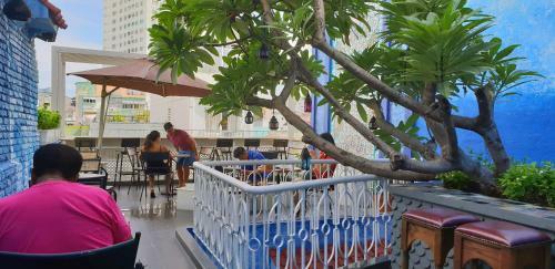 Aquarizon Boutique Hostel & City Bar