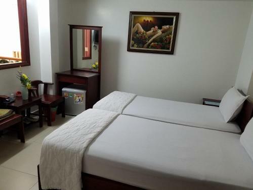 Dinh Dinh 2 Hotel